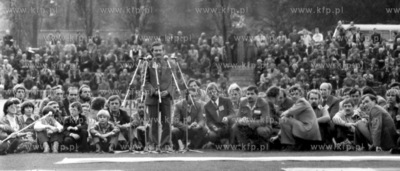 Delegacja Solidarnosci na stadionie klubu Hutnik na...