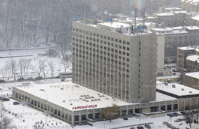 Zimowa panorama Gdyni z apartamentowca Sea Towers....