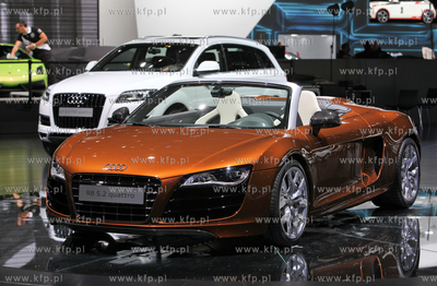 Targi motoryzacyjne w Genewie. Nz. Audi R8 
03.03.2010
fot....
