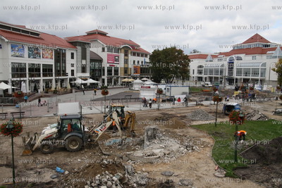 Sopot. Remont Placu Przyjaciol Sopotu, ktorego zakonczenie...