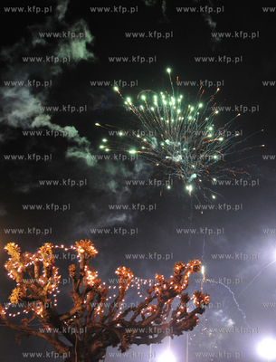 Pokaz fajerwerkow na sopockim molo z okazji nowego...