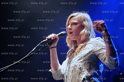 Klub Zak w Gdansku. Babskie granie - zespol Oszibarack...