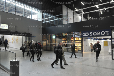 Nowy budynek dworca PKP w Sopocie zostal udostepniony...