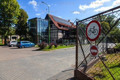 Wejście na murawę stadionu miejskiego w Pruszczu...