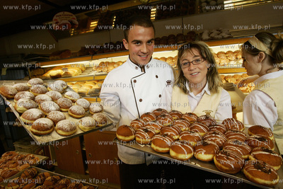 Tlusty czwartek, czyli pączkowe szaleństwo. Nz produkcja...