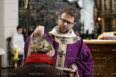 Gdansk, kosciol sw. Mikolaja. Sroda popielcowa.
06.02.2008
fot....