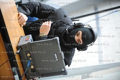 Morski Oddzial Strazy Granicznej gdanskiego lotniska...