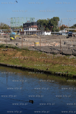 Budowa Muzeum II Wojny Swiatowej na ul. Walowej nad...