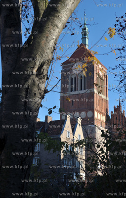 Na wieze kosciola sw. Jana powrocil zrekonstruowany...