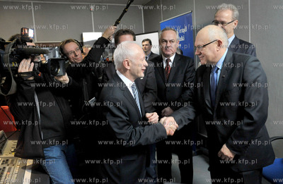 W gdanskim Osrodku Telewizji Polskiej nastapilo uroczyste...
