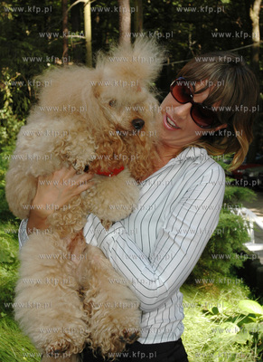 Festiwal Piosenki w Sopocie 2004. In-Grid z pieskiem....