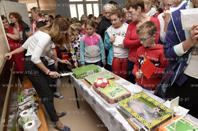 Otwarcie 100 boiska szkolnego w Gdańsku w Zespole...