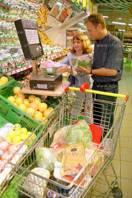 Donald Tusk z zona Malgorzata na zakupach w Sopocie....