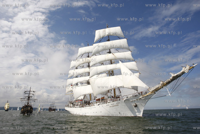 Zatoka Gdanska. Tall Ship Races. Wielka parada. Nz...