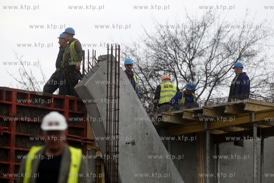 Uroczystosc zawieszenia wiechy na budowie budynku 2...