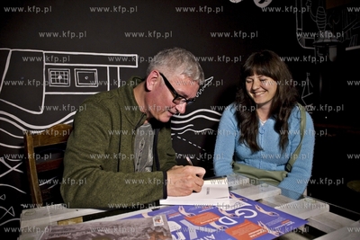 Gdynia. Cafeart U Muzyk'uff. Spotkanie z dziennikarzem...