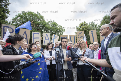 Gdańsk. Plac Kobzdeja. Podsumowanie regionalnej kampanii...