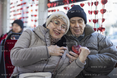 Specjalnie udekorowany walentynkowy tramwaj Bombardier...