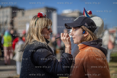 Manifestacja artystyczna Teatr Mostownia z okazji Międzynarodowy...