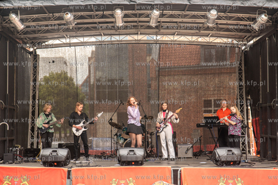 Święto Ulicy Ogarnej, podczas którego, w ramach...