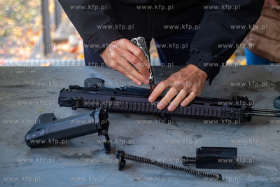 Akademia Marynarki Wojennej w Gdyni. Trenuj w wojskiem...