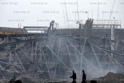 Gdansk. Wysadzenie w powietrze 60-metrowej wiezy na...