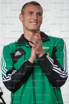 Gdansk. Scena na Targu Weglowym. Prezentacja druzyny...