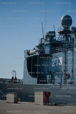 Gdynia. Oksywie. Port Marynarki Wojennej. Fregata rakietowa...