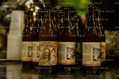 Gdansk. Wielki Mlyn. Stoisko Trojmiejskiego Browaru...