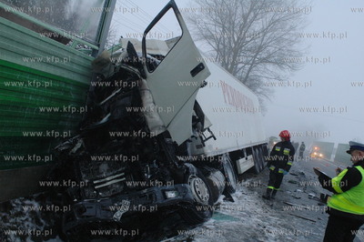 Okolo godziny 7.15 w Kazimierzowie na drodze krajowej...