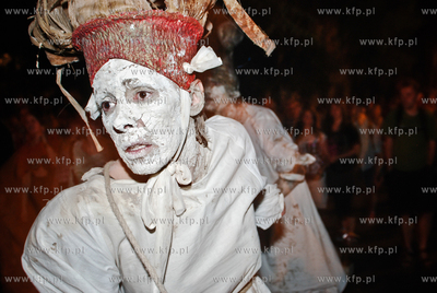 Trzynasta edycja Miedzynarodowego Festiwalu Teatrow...