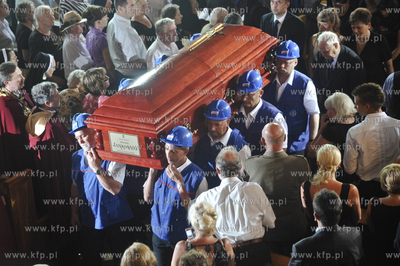 Pogrzeb pralata Henryka Jankowskiego w kosciele sw....