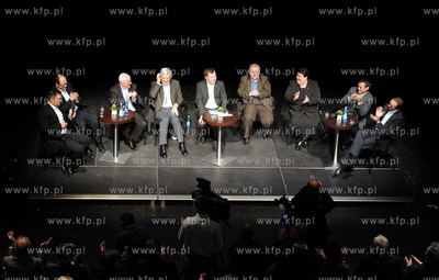 Teatr Wybrzeze-Scena Kameralna w Sopocie. Konwencja...