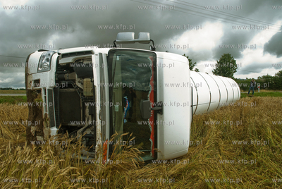 W podslupskiej miejscowosci Saborze, na drodze krajowej...