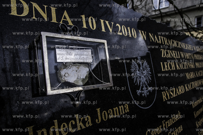 Koscierzyna - pamiatkowa tablica poswiecona ofiarom...