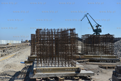 Przy Nabrzezu Francuskim w gdynskim porcie w miejscu...