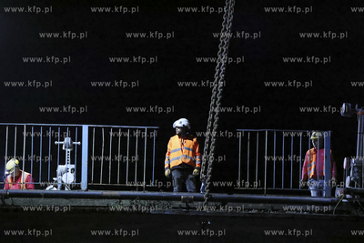 Pruszcz Gdański. Początek rozbiórki starego wiaduktu...
