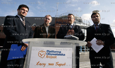 Sopot, komisariat miejski policji. Konferencja prasowa...