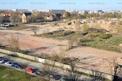 Tereny dawnych koszar w kwartale ulic Slowackiego,...