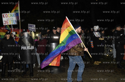 Pierwszy gdyński Marsz Równych, przeszedł spod pomnika...