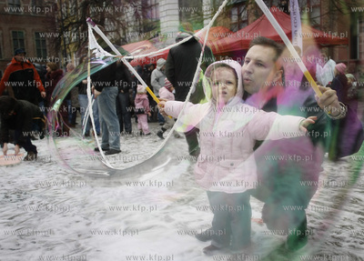 Gdansk. Dlugi Targ. Festiwal Banki Mydlanej czyli przywitanie...
