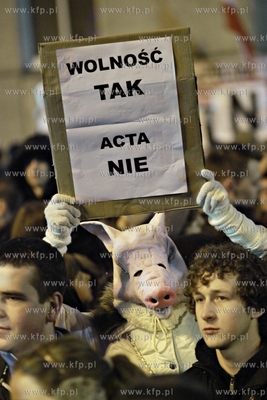 Gdynia, Protest internautow przeciwko podpisaniu przez...