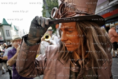 Parada jazzowa otwierajaca Sopot Molo Jazz Festival...