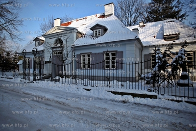 Sopot. Dworek Sierakowskich przy ul. Czyzewskiego.
14.01.2013
fot....