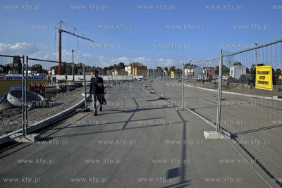 Gdansk. Prace przy budowie wezla drogowego w Letnicy...