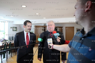 Wizyta Ambasadora USA  Stephena Mulla u Lecha Walesy...