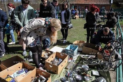 Gdańsk Oliwa. Kuźnia Wodna. Pchli Targ Techniki.
12.04.2015
fot....