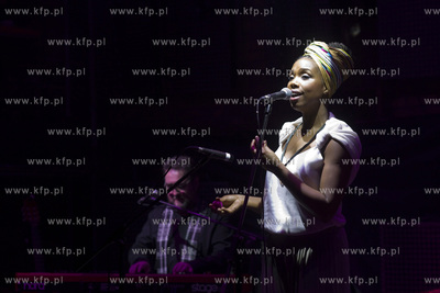 Gdańsk. Klub Parlament. Siesta Festival. Nz. występ...