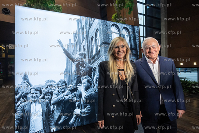 Europejskie Centrum Kultury. Benefis Lecha Wałęsa...