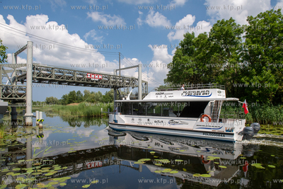 Pętla Żuławska. Zwodzony most nad Tugą w Żelichowie....